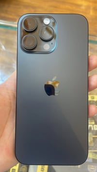 ايفون ١٦ برو ماكس ذاكره ٢٥٦ باتري 95  جهاز حيل نضيف  07828432122 سعر م...