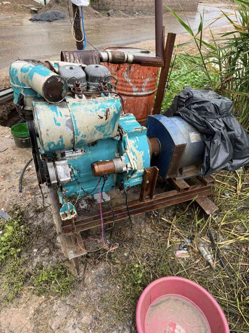 السلام عليكم محرك للبيع نضيف كلش دويس ٢بستم ٩١٢ الماني  مكانه خارج سامراء ***********
