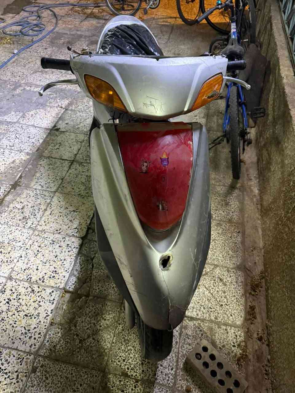 سلام عليكم دراجه بريز شغاله للبيع السعر 300بغداد ***********
