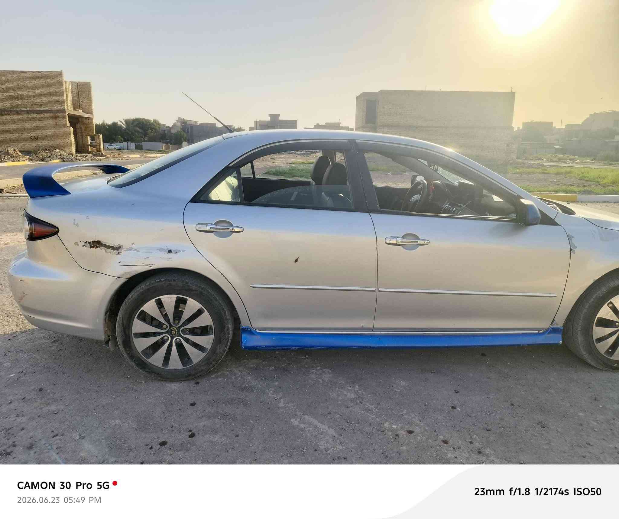 السلام عليكم
مازدا ٦ موديل ٢٠٠٨ مصبوغه عام ما بيهه ضربه فقط اللي بالصورة الجاملغ الايمن الخلفي
مبدل محرك قبل سنة
باتري جديد صار اسبوع مبدله 
مشط ستيرن قبل فترة مبدلة بس عندي نضوح بالصوندة
كهربائيات نظيفة اغلب الفيش مال المحرك مبدلهن ومرتبهن 
نواقصهه صدر ومنضومة تبريد يرادلهه تبديل
مكان السيارة بغداد الدورة
السعر ٥٣ وبيهه مجال بسيط
عليهه غرامة ٤٠٠ الف اما اني ادفعهه او تنخصم من السعر
رقم الهاتف
اتصال ***********
واتساب ***********
