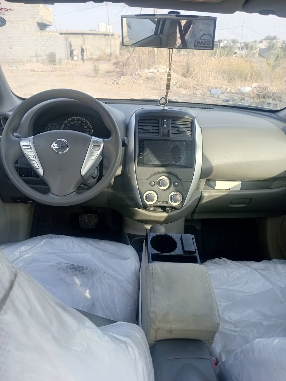 السلام عليكم 
نيسان صني م 24 للبيع 
رقم اربيل تحويل ثاني يوم
سيارة جديدة ماشيه 52 الف 
تدفئة تبريد ويه الاسويج كير مكينه وضع الشركه 
ام اللبليتة الزركة 
السعر 120
*********** الشراي يتصل
الخاص مغلق 
والسيارة وتفاصيله كدام عينك

