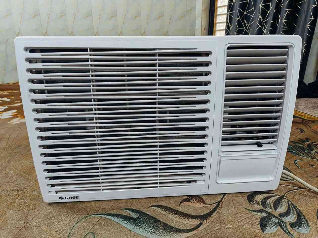 مكيف هواء جديد ستعمال سبوع بسعر ٢٠٠الف 
تخم جديد سعر ٢٠٠الف لتواصل الاتصال على الرقم التالي ***********
