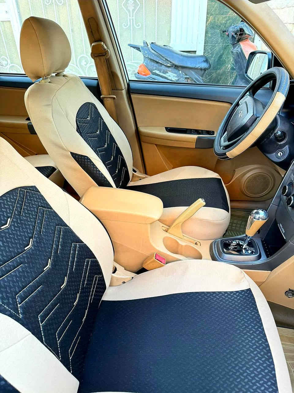 السلام عليكم كروب تيكو في العراق
شيري تيكو للبيع  موديل. 2013 
كير كهربائي 
رقم انكليزي جديد سنوية نهايتها 2029 +هزة مهزوزة
ماشية 120 الف قابلة للزيادة بشكل بسيط  شرط الفحص استلام كان 
جديدا مال الشركه العامه للتجاره السيارا ت بديها جداً جديد

جاهزه وبدون نقص استخدام شخصي فول مواصفات سلايت سقف حساس خلفي لد امامي خمسه ويلكب كشنات جلد تتدفئه تبريد تحكم استيرن تقفيل مركزي مري كهرباء نظام ايرباك سويج ريموننت سبير منازل والعده وغراضها كلهاكامله  محرك كير حداديه كلها مكفوله 
السيـارة بلاديه تخم تاير نضيف باتري جديد تحويل مباشر 

 بدون اي نقص السعر 64$$بيها مجال بسيط 
رحمه على والديك متعجبك لاتعلق وتكسر بحلال الناس والسوك كلشي بي
🏠🏠ومكانها بغداد/ حي الجهاد  
للأتصال على الرقم ***********٦
