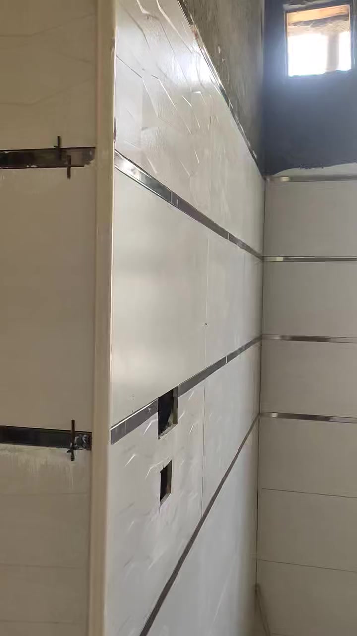 عمل سراميك رضي وجدران ودروجه شغل شرط درجه وآله بسعار مناسبه الاستفسار رقمي***********
