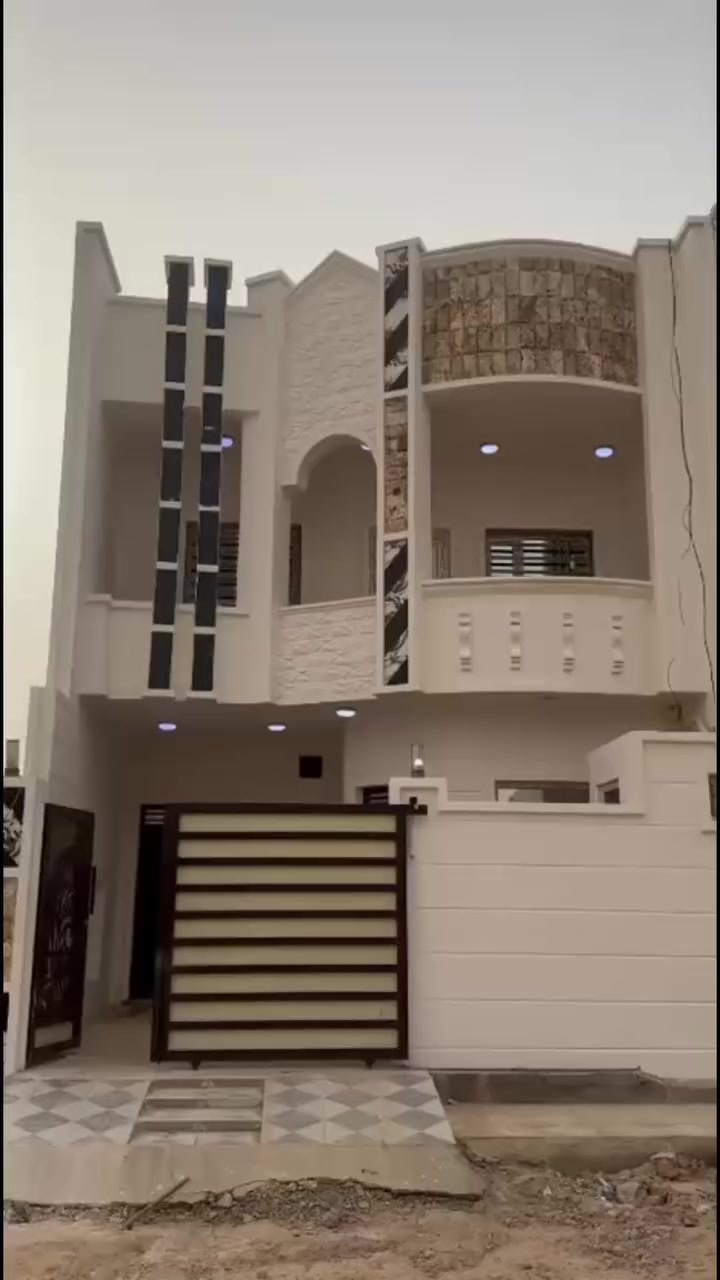 للبيع بيت بالتوحيد مساحة 133م طابقين يحتوي على 4 غرف نوم السعر 95 مليون
 للاستفسار الاتصال *********** 
مكتب التوحيد للعقار
