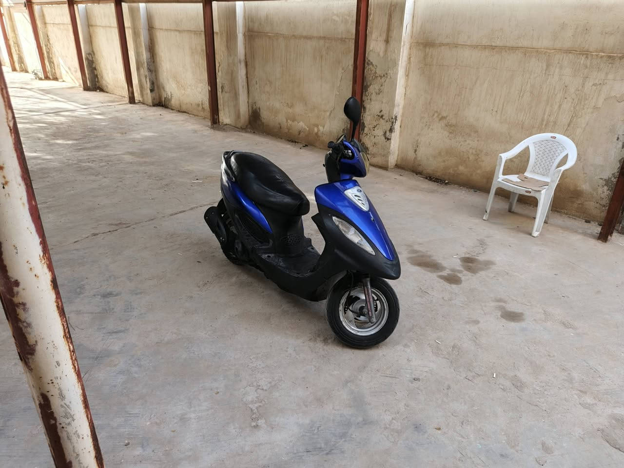 *********** مطار للبيع المكان الرمادي شارع 20 السعر 250
