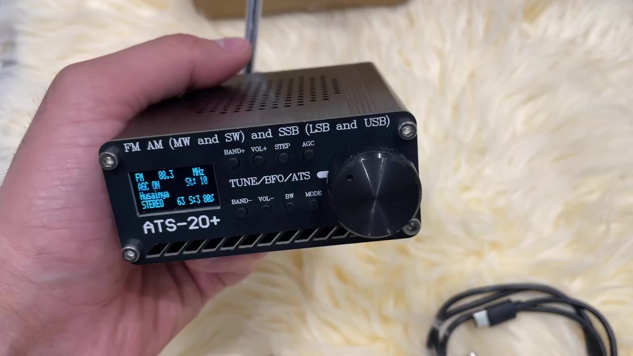 توفر من جديد راديو ATS 20 بلس 
 متعدد الموجات
شحن تايب C
للطلب و الاستفسار مراسلة الصفحة
متوفر توصيل


**إذا كنت صاحب هذا الإعلان وتريد حذفه لأي سبب، رجاءا أرسل رسالة إلى الدعم الفني**