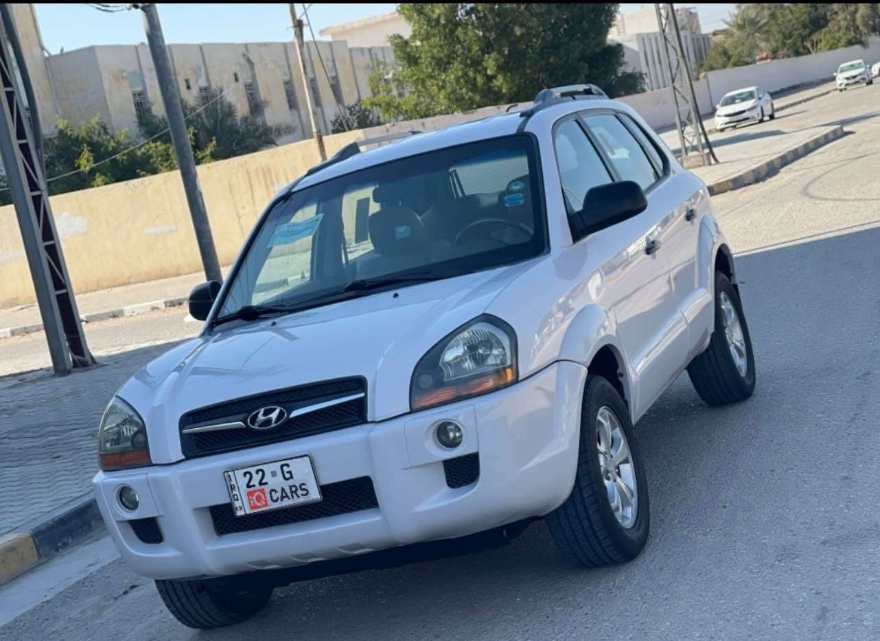 هونداي توكسان 2010 وارد خليجي كفالة عامه 
رقم وهزه جديدة اربيل انكليزي سنويه تنتهي 2030 
السعر 135 بيها مجال
كير محرك حداديه تبريد تدفئة كفالة تخم تاير جديد 
مكفوله من الصبغ والبارد والشخط سبيرها مانازل 
العنوان النجف حي الزهراء ***********
