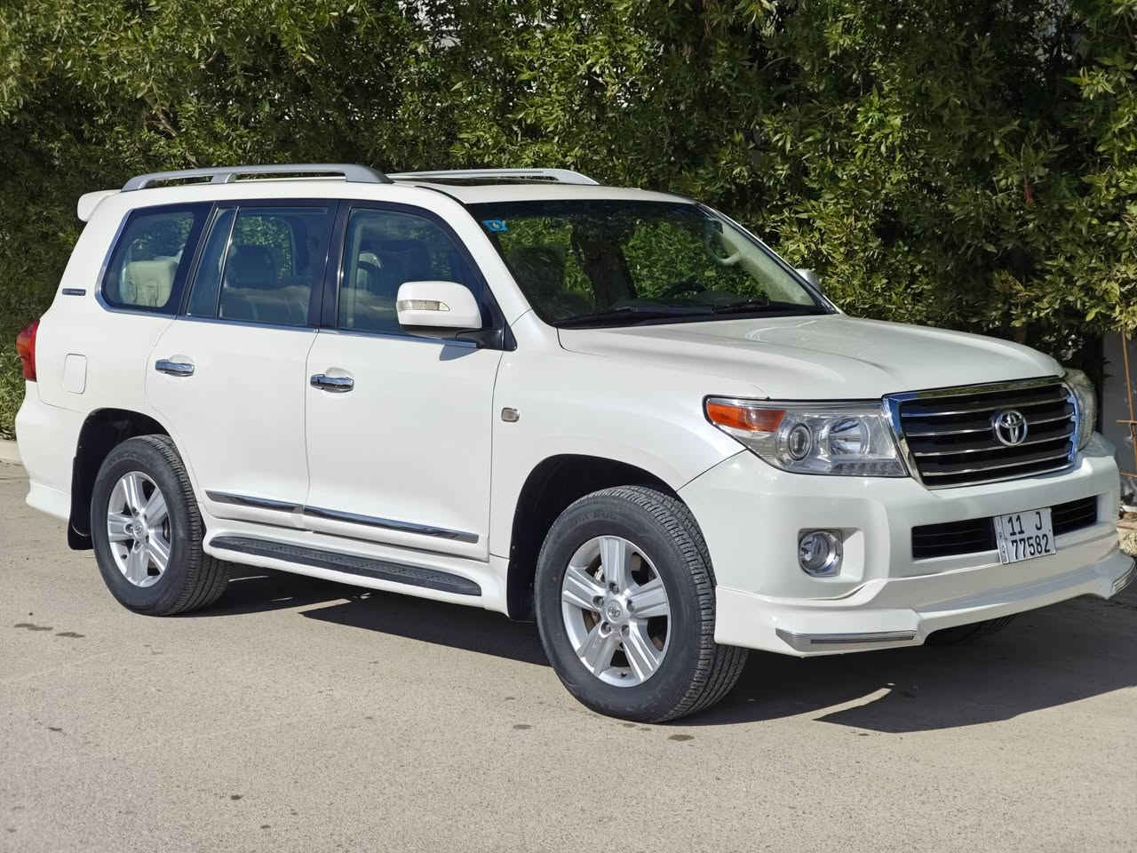 لاندكروز موديل 2011 ، ستينيه فول مواصفات(1/1) مكفوله كفاله عامه بيه ملاحظات بسيطه كلش 
محرك وكير مكفول بدون فتح او صوت او اي خلل
رقم بغداد دولي باسمي تحويل مباشر
السياره محرك سته سلندر 
السياره جديده وجاهزه وبدون نواقص وترايها كلش حلو الشراي يتصل 
العنوان بغداد السيديه 
السعر/ 310 
للاستفسار/ ***********
