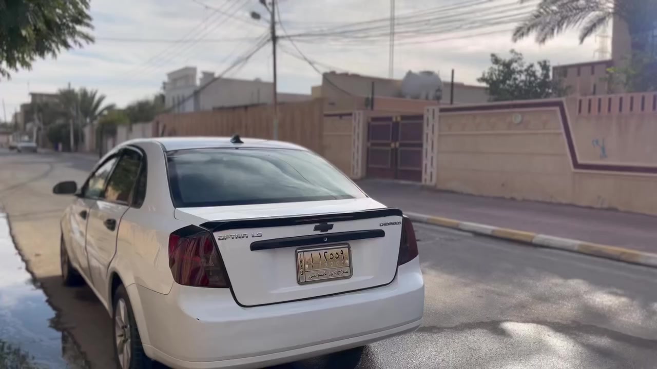 اوبترا موديل 2011
رقم صلاح الدين 
السياره مثل مواضح بالصور نظيفة 
لايتات جدد
بك لايت جدد دوشمه مرتبه 
السيارة مكحله وبيها قطعتين ما متاكد منها 
السعر 70 وبيها مجال بسيط 
للتواصل 
***********
