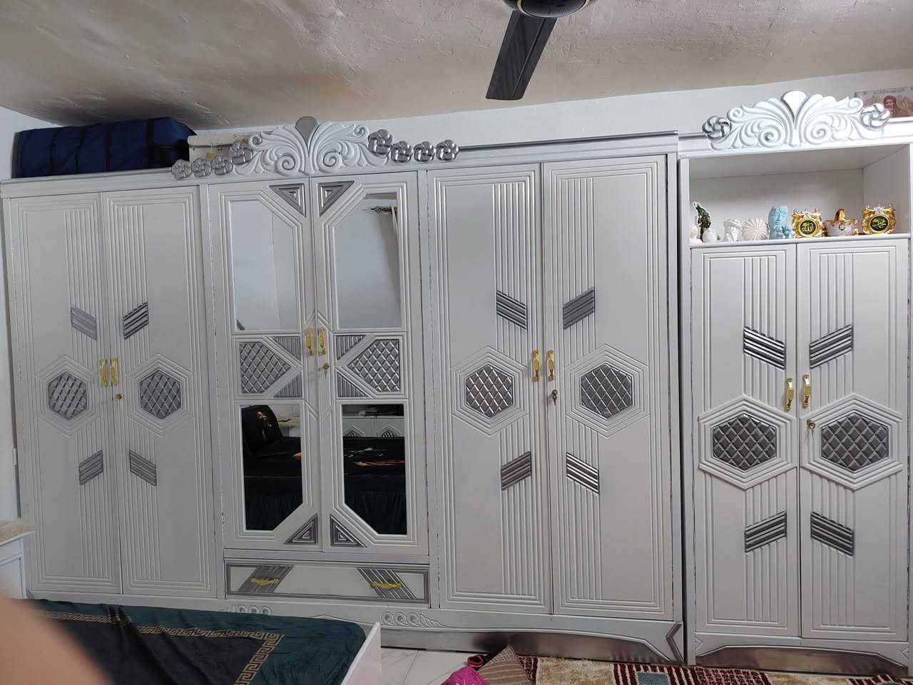 غرفه نوم عراقي 6بيبان جديده صاراقل من شهرمن اخذته لسعرخاص مكان بغداد


**إذا كنت صاحب هذا الإعلان وتريد حذفه لأي سبب، رجاءا أرسل رسالة إلى الدعم الفني**