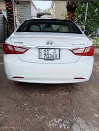 سوناتا موديل ٢٠١١ رقم بغداد انكليزي السياره مكفوله من كلشي بس الدعاميه...