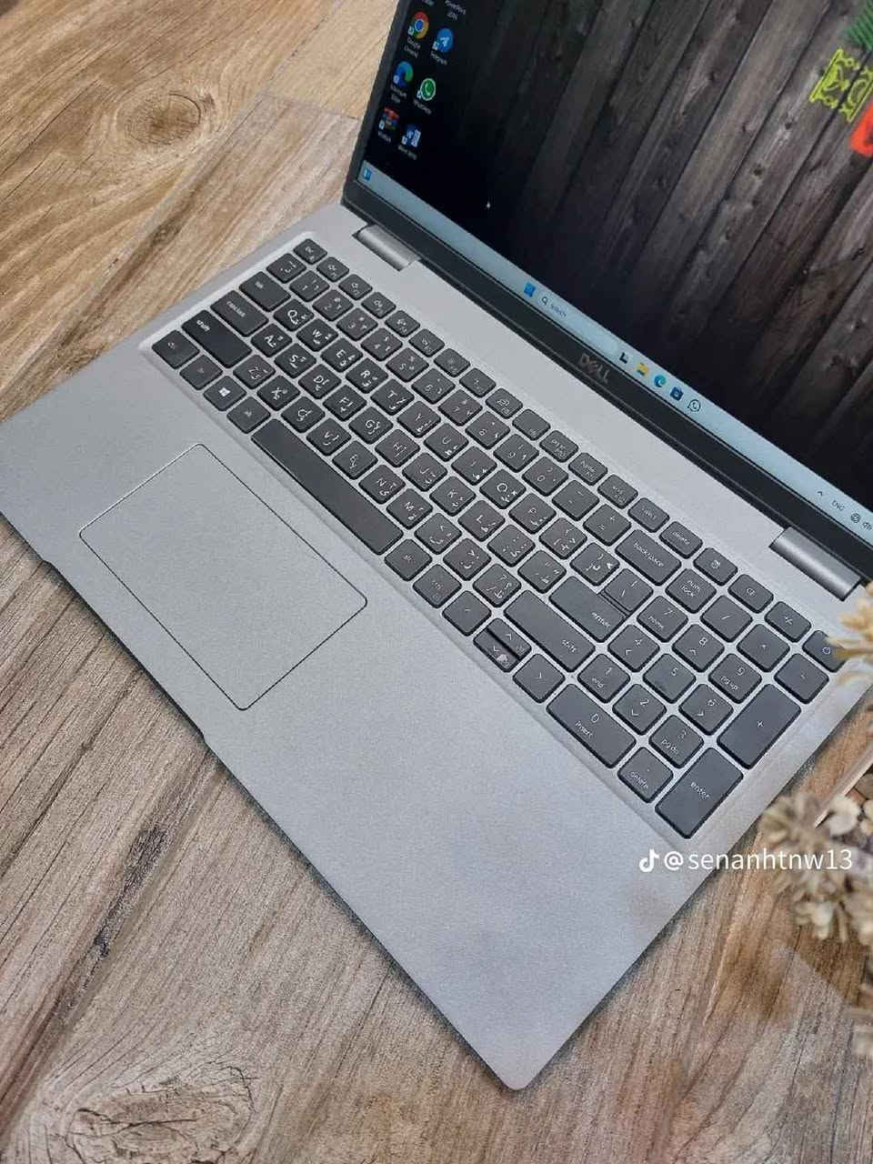 لابتوب سلم خفيف حديث معالج قوي وجيل عالي DELL 5420 Ci5 جيل حادي عشر نظافة عاليه جدا
. 
 السعر 315 الف  مع التوصيل والحقيبة والشاحن الأصلي 
. 
 النظافة شرط اخو الجديد وعل الفحص وين تريد
مناسب للدراسة والبرامج المكتبية والطباعة والتصفح والامن السيبراني وغيرها من البرامج 
……………………

 المعالج Core i5-11th جيل 11
 ذاكرة الوصول العشوائي (الرام) 8GB 
 التخزين( الهارد) SSD 256GB 
 مقاس شاشة 14 انج دقة عالية 
 منفذ HDMI & TYPE C 
شاحنة Type c 
 كيبورد  عربي انكليزي
الرام والهارد قابل للتطوير 
………………………………… بغداد, العراق


**إذا كنت صاحب هذا الإعلان وتريد حذفه لأي سبب، رجاءا أرسل رسالة إلى الدعم الفني**