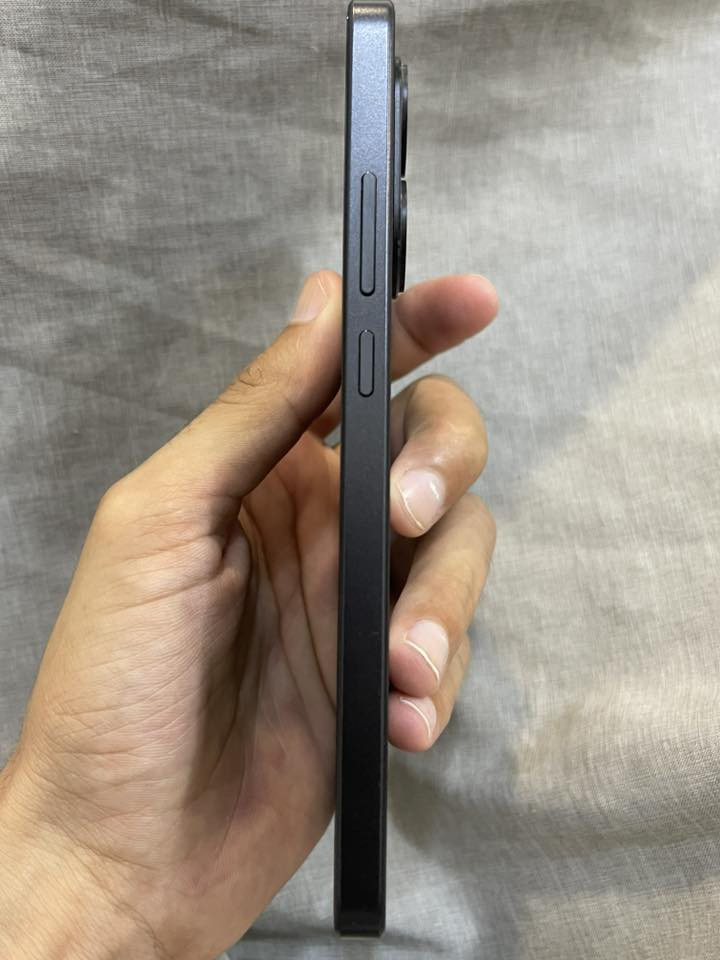 📱 للبيع POCO X7 Pro

اللون: أسود

الذاكرة: 12GB RAM

التخزين: 512GB

شاشة AMOLED 120Hz بدقة 1.5K

معالج Dimensity 8400-Ultra القوي للألعاب والاستخدام الثقيل

بطارية 6000mAh وشحن سريع 90W

كاميرا 50MP مع مثبت بصري

مقاوم للماء والغبار IP68

الجهاز نظيف جداً وخالٍ من المشاكل، أداء ممتاز وسرعة عالية، مناسب للألعاب والتصوير والاستخدام اليومي.

📞 للاستفسار *********** السعر: (425).
