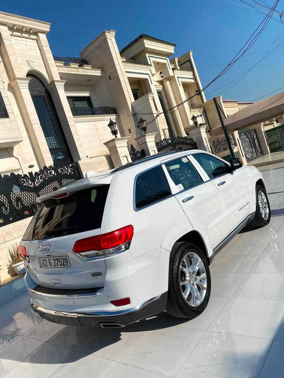 جـيب 2014 سومت فول مواصفات 
محـرك 3.600 ( 6 سلندر )
السيارة كلين كندي بدون حادث 
فقط كارت صغير كلش 

مواصفات السومت تعرفوها اعلى فئة بالجيب
وهذا يكون المقدس بانزين عادي فول وتونس
السيارة ادامه كاملة 
تايرات جديدة 
ويل جديد
صدر جديد
متصرف عليها ربع بالعافية ع الياخذها 

تجي رادار امامي وخلفي وجانبي 
تجي 10 سماعات دمام 
تجي كشن كهرباء تبريد تدفئة
استيرن كهرباء 
هواي بيها مواصفات خير من الله 

موقع سيارة ديالى بعقوبة باسمي تحويل مباشر
هزة ورقم جديد جديد
الشراي يتصل وبخدمتة ***********

سعرها 230 وكلشي اكو بالسوك تشوفها غالية اعبرها
