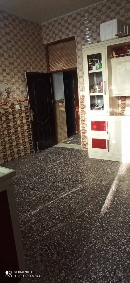 السلام عليكم بيت للبيع مساحه (200) متر يحتوي 6 غرف نوم 5 صحيات استقبال 7 × 5 الباب تشجير عرض الشارع 40 متر العنوان رئاسة العبيدي نهاية شارع البرتقالة قرب كاع ابو علي الدراجي البيت صاير وجه منطقة
للستفسار الاتصال فقط ***********
المنطقة جاري التبليط من قبل الجهد الهندسي
