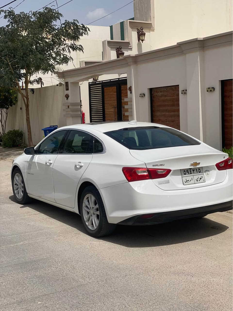 ماليبو 2018 محرك 1.5T
فول مواصفات بانوراما شاشه جبيره شاحن لاسلكي تشغيل عن بعد ماشيه 150 mi 
حادثه بسيط بدون داخل بس بنيد سطحي او جاملغ الايمن صور الضرر موجوده بل منشور 
جاهزه محرك مكينه كير تبريد كله جديد 
حمام ستوني مسويله او بوليش 
سعره 105 مكانه نجف *********** النجف, العراق
