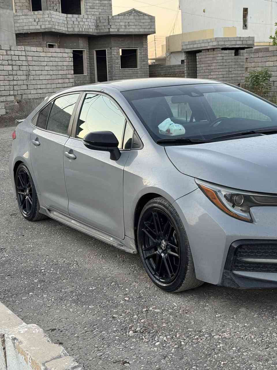 ‎#للبيع…
‎تويوتا كورلا 2022 مواصفات APAX اعلى فئة بالكورلا 
‎لونها اسمنتي مميز وشي مختلف تماماً بالشارع 
‎حادثها جاملغ جهة اليمين  وبحافة البونيد بيها صبغ على كد شبر شرط يعني بجم كبس بدون دواخل ، ومتوفرة عندي صور الحادث
‎والسيارة جديدة بمعنى الكلمة ممفتوح بيها برغي بجمها كبس كلشي على وضع الشركة وبعد بالواقع احلى من الصور سيارة الها نظرتها بالشارع . 
‎مواصفاتها ..
‎1-شاشة كبيرة تدعم  كار بلي + اندرويد اتو 
‎2-فول رادار امامي ، تحديد مسار ، مثبت سرعة ، توقف ذاتي 
‎3سقف اسود بلاد 
‎4-زنون فول لد 
‎5-هاند بريك كهربائي
‎6-تحكم ستيرن فول 
‎7-اشاير بالمري 
‎8 -شاشة لمس 
‎9-صوت رياضي بلادي مع امكانية تعديل السيارة وصوتها 
‎10 محرك 2000 تنفس طبيعي بدون تيربو ، نشاط وسرعة وصرف وقود اقل ، وياخذ بانزين عادي مو الا محسن يسحگ اخضر يابس 
‎11- السيارة كل إضافاتها شركة وتضليعها وشغلها يخبل  بالواقع احلى بكثير من الصور 
‎رقم اربيل تحويل غرامات هزة كلشي جاهز .
‎#السيارة_گير_عادي_6نمرة_فول_رياضي_بيها_انطلاقية_وشلعة_مرتبة_حيل 
‎للتواصل او تفاصيل اكثر *********** متوفر بي واتساب ايضاً 
‎مكانها صلاح الدين ، قضاء الشرقاط .
