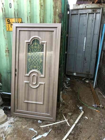 السلام عليكم احبائي معمل التركي PVCوالمنيوم اسعار تنافسية للابواب والشبابيك والقواطع تركي درجة اولى نصنع جميع القياسات  للاستفسار والطلب اتصل على***********
