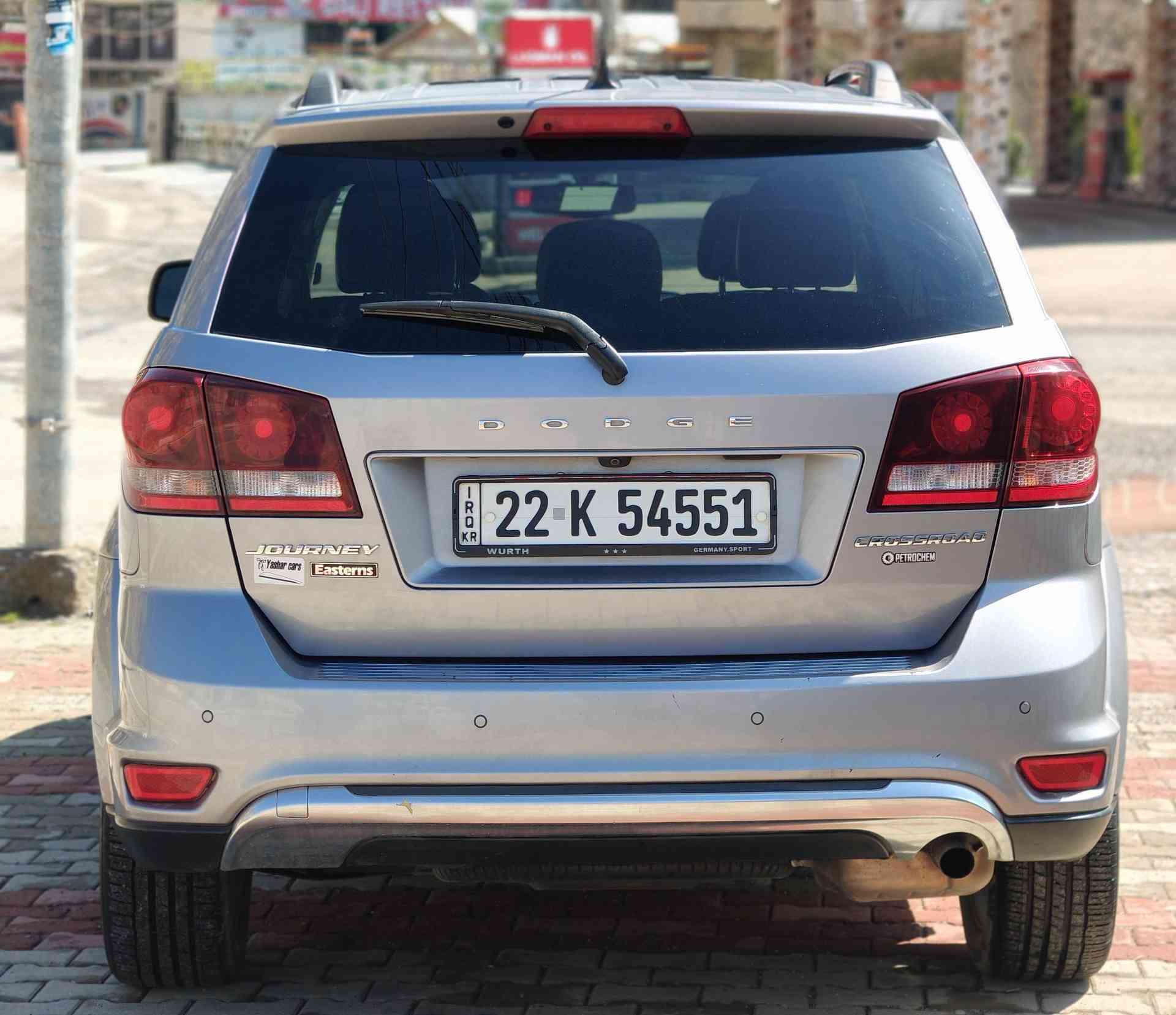 دوج جورني2017 ، فول فول مواسفات، مكفولة من صبغ و من تعديل ، ۲قطعة مبدل بلادي ، سنوية و رقم جديد تحويل وكالة شرط ، ماشي۷۰مايل ، دينار مصرف مابي، مكان.اربيل
ر.م/***********
