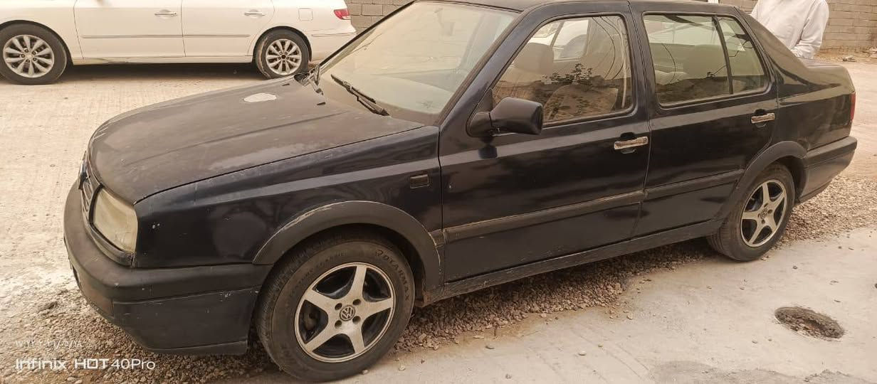 كولف موديل 93 رقم بغداد تحويل ثاني يوم مصبوغة عام جمالية بسبب الجراد كفالة كير اوتو ومحرك وحدادية وتخم تاير جديد مكفولة من الضربة والعيب الشرعي سيارة جاهزة وحلوه #السعرررر  40 وبيها مجال المكان واسط #صويرة للاستفسار ***********
