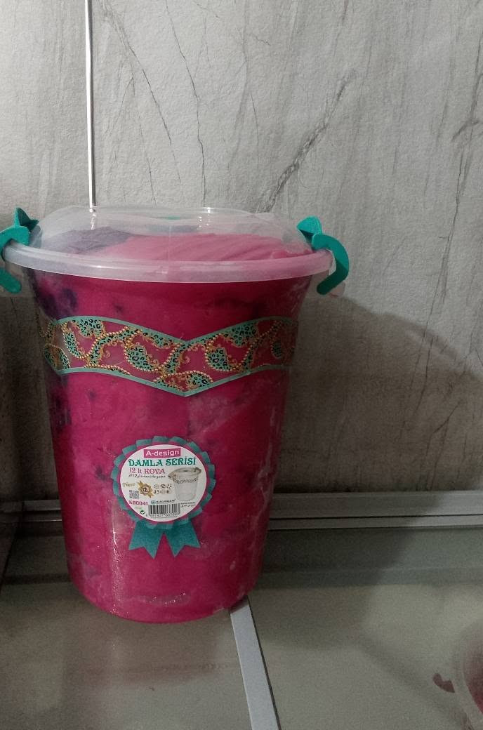 ‏ السلام عليكم 
‏#عرض_خاص
‏ الى اصحاب المواكب والتوزيعات

‏ سطل أيس كريم +  سيت كلاصات
 بسعر 000'15   ‏والتوصيل مجاني
الحجم الكبير 12 لتر   تكفي 100 كلاص 
واذا نستله  200 نستله 
‏ مثل ما واضح بالصورة يتوفر جميع الالوان والنكهات

الطلب والاستفسار ***********
