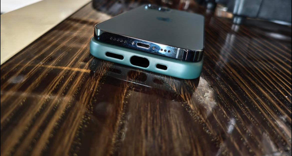 من رخصة الآدمن ايفون 12pro جهاز فول الفول يعني مكفول من صيانة من خلل جهاز بس مال جنية 
لون:ازرگ 
بطارية 90🔋
سيمكارت:1
نموذج:M
ذاكرة:128
وجهاز تأخذك بل شرط مامبدل بي اي شي 
مكاني كركوك قضاء الحويجة حي اليرموك 
للأستفسار: *********** 
السعر:425وبي مجال للطيبين
