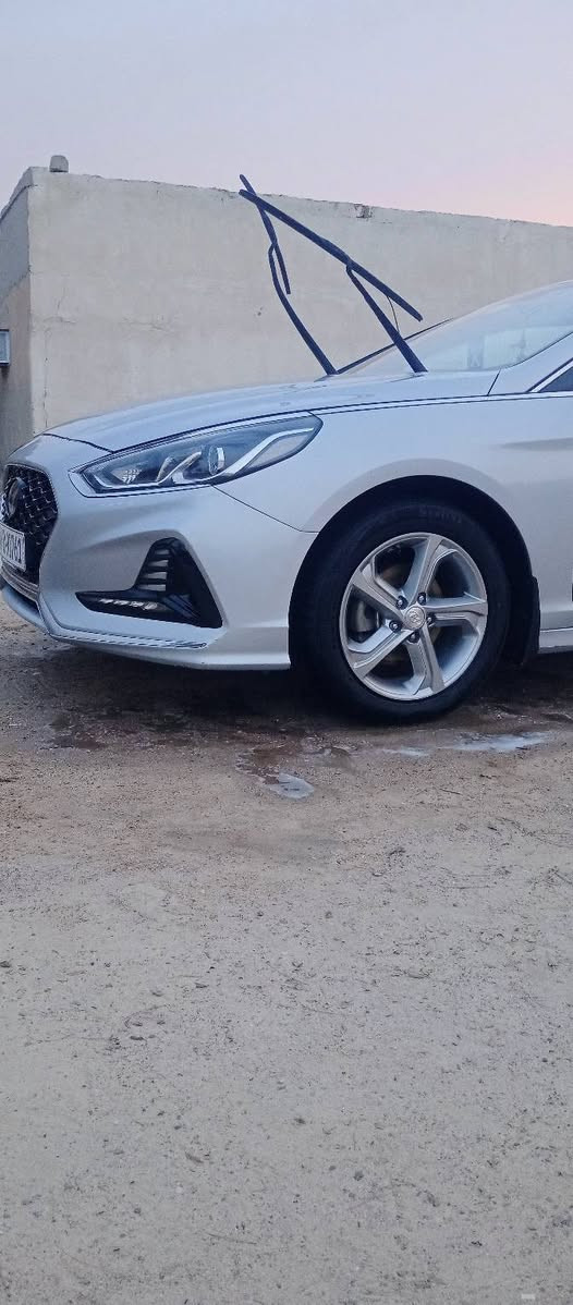سلام عليكم سوناتا البيع وارد كوري سياره كفاله ضربه  وتبديل ومكينه وكير سياره جديده مو ديل 23 غاز خط واحد ستفسار تصل *********** سياره معلايه
