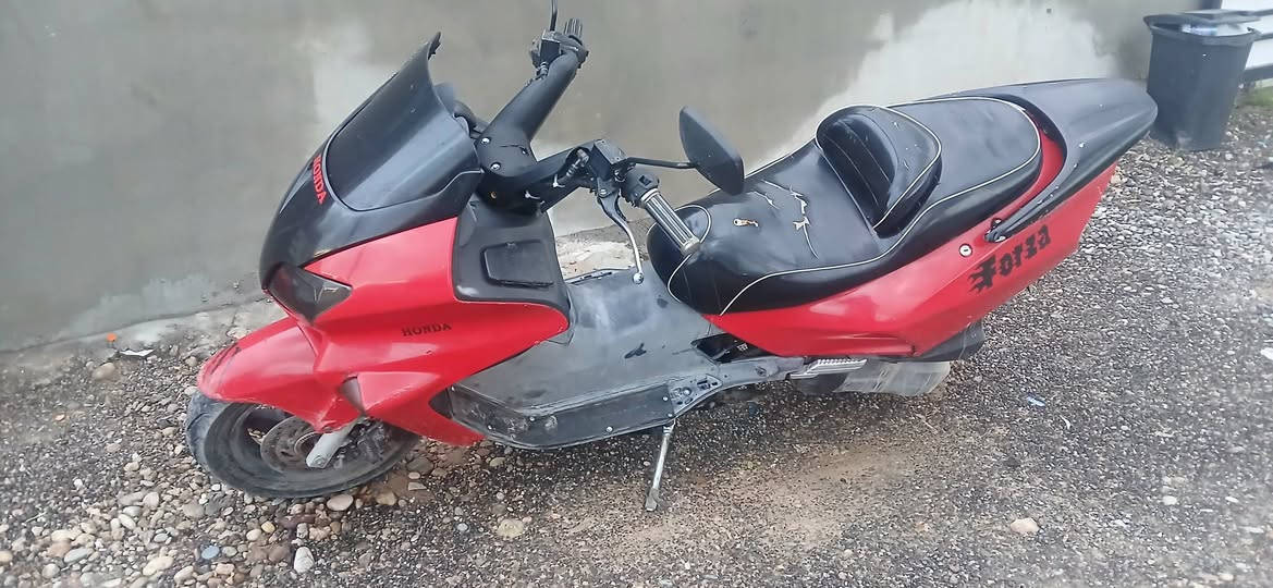 فورزه 06للبيع الدرجه نضيف كدام العين السعر 450بي مجال للاستفسار
***********
