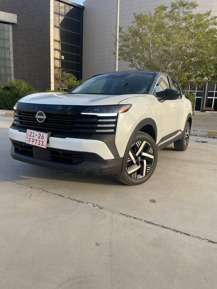 *تحية طيبة لجميع المتابعين*
السعر * 180 ورقة بيها مجال 
نيسان  كيكس موديل 2025. 
مواصفات SV. 
اللون ابيض وسقف اسود بلادي . 
السيارة ماشية 5 الاف ميل. 
المحرك 2000 اربعة سلندر. 
رقم الشاصي موجود مع الصور 

*المواصفات
*بصمة أبواب
*بصمة تشغيل
*شاشة كبيرة آيباد
*شاحن واير ليس
*كامره خلفية وأمامية 
*حساسات خلفية 
*رادار امامي (تحديد مسار)
*رادار جانبي (نقطة عمياء)
*رادار خلفي (تحذير من الاصطدام)
*هاند بريك إلكتروني
*فول تحكمات في المقود
*نظام AUTO HOLD 
AUTO START نظام*
AUTO STOP نظام*
ومواصفات اخرى كثيرة. 

الضرر
بدون صبغ
فقط pdr بسيط على جامرلغ امامي طرف سائق . 

السيارة كاتي تترقم
أربيل *سليمانية *دهوك. 

للاستفسار 
***********

مكان السيارة كركوك كركوك, العراق
