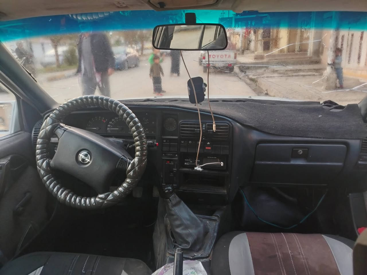 اوميكا
للبيع موديل 1989

سياره جاهزه من كلشي محرك كير شرط

محرك سيناتور تايرات جدد باتري جديد

سنويه لل 2028 شرعي موجود الباقي كدام عينك
سعر 18 اوبي مجال للطيبين

*********** بي واتساب
