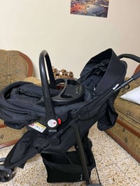 عربانة طفل • يصير قطعتين • مستعمل قليل