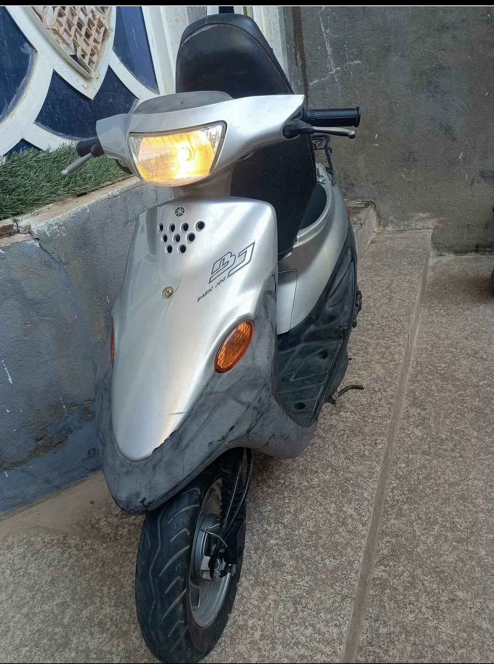 السلام عليكم للبيع بيجي خطين فحل مال جناي شلعه معدل نعومه دراجه حاويه مطلعها بيدي برغي مامفتوح بيها وشرط الفحص مكاني شارع بغداد الشراي يتصل ***********
