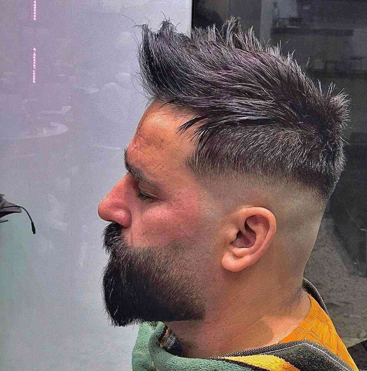 بسم الله الرحمان الرحيم
مرحبا اخواني الأعزاء 
اخوكم حلاق دلفري داخل مجمع بسمايه وهذا باب رزقي 
أجيك للشقه واحلقك وخليلك تنضيف والوزك واروح واني الممنون وقتي من ساعه 6 العصر لل 11. بليل متوفر بكل وقت الكبير 10 والصغير 4 آلاف دينار والما عنده اجي واحلقه واروح واني الممنون …ملاحضه  الحالتهم تعبانه أجيك للبيت واني خادم وممنون خدمه 14 سنه بهاي المهنه والحمدالله والشكر   ((للحجز مراسله الصفحه تفضلو))  *********** واتساب
