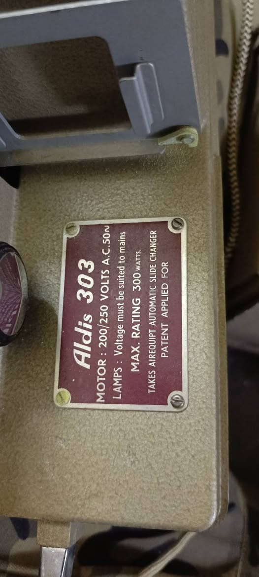 قطعه انتيكا ثقيل جدا اعتقد داتاشو. انطوني سعر وبالعافية.


**إذا كنت صاحب هذا الإعلان وتريد حذفه لأي سبب، رجاءا أرسل رسالة إلى الدعم الفني**