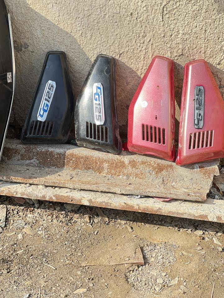 السلام عليكم قراض للبيع كشن بعده ما شاده جديد والبقيه شوف العين كلهن جدد قيم وخذ مكاني ناصريه الحوالي الجديد ***********
