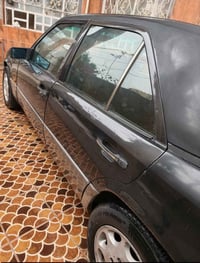 ١٩٩٢ • محرك ٣٠٠٠ • بدون ضربة