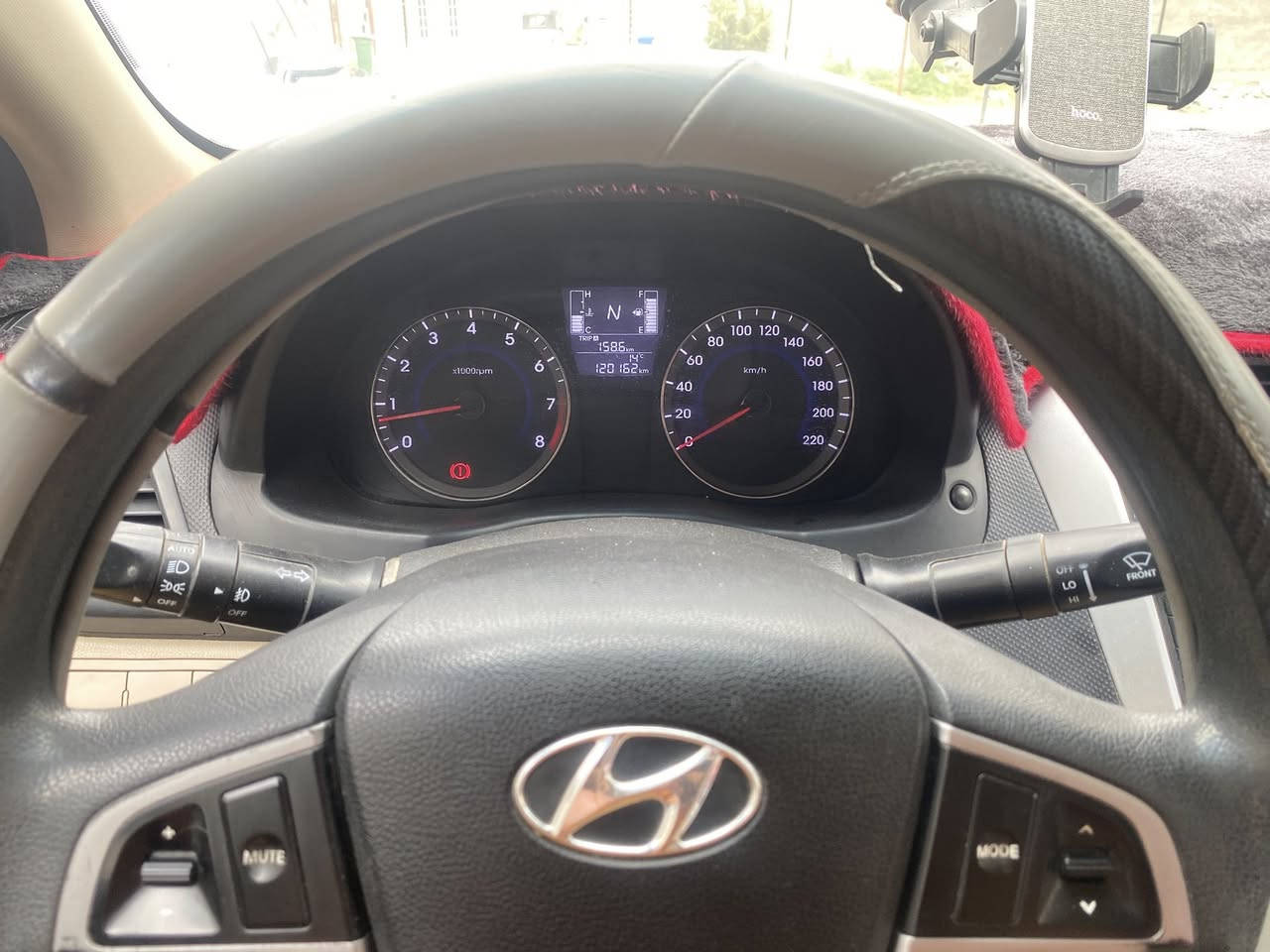 هونداي اكسنت خليجي

موديل2017

ماشية 120الف 

فول مواصفات 

مكفولة من الضربةومن الصبغ

بيهة طخات موضحة بلصور والسونر

تخم تاير جديد 

كامرة امامي خلفي 

اشاير بلمري  

رايدهة ب120 وبيهة مجال بسيط 

سيارة خير من الله

رقم *********** رقم بي وتساب مكان السيارة الدورة
