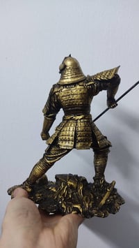 تحف رومانية • تحف ساموراي • توصيل وطني