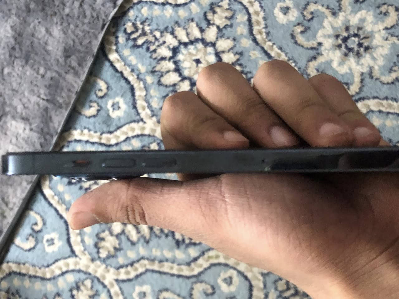 السلام عليكم 12برو ماكس ذاكرة 256 شرق اوسط بطارية 82جهاز نضيف نضافته 95‎%‎ ممفتوح السعر 650وبي مجال شي قليل لل استفسار ***********
