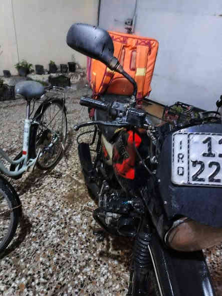 السلام عليكم
دراجه بوكسر 2021 مرقمه بغداد
 المكيمه مجفته تجفيت شركه قبل شهرين ومنطيني بيهه ضمان سنه والكلجات قبل شهر شادهم 
الدراجه مناقصهه اي شي بس 
تك اشاره اماميه وكشنهه تعبان 
السعر 1900 وبيهه مجال 
مكاني بغداد الكرخ 
رقم واتساب
***********
