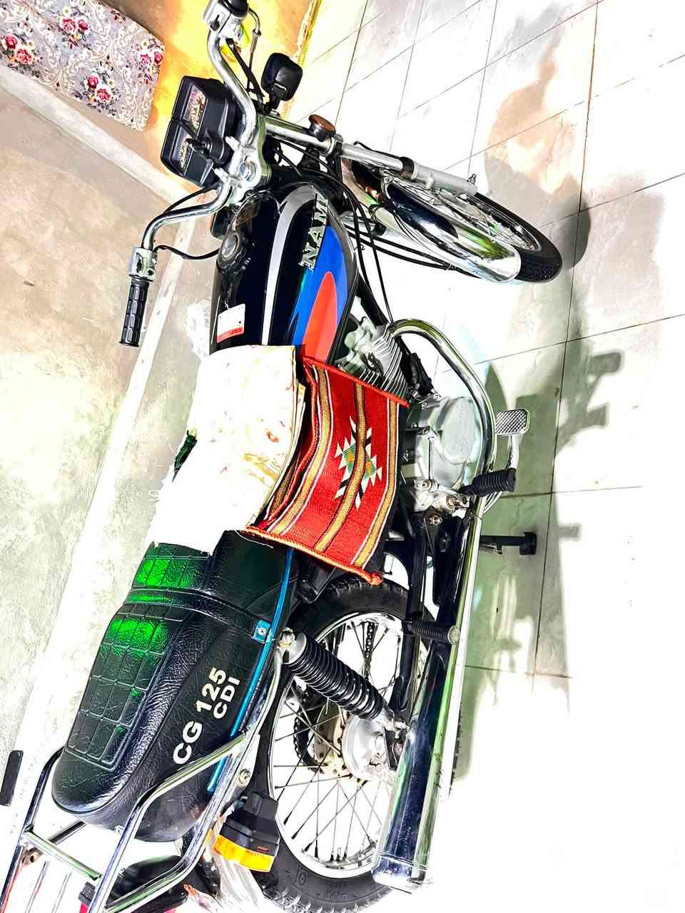 سلام عليكم اربعه كير مديل ٢٦مكفوله كفاله عامه مكينه برغي ما مفتوح ب اسمي الدراجه موصل معرض ب اسمي سعرها ٦٥٠ وبيها مجال مكاني كربلاء الحر قرب الاتحاد ***********///***********
