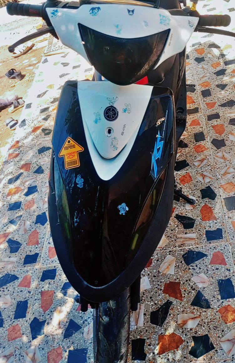 سلام عليكم درجة ماكس عدل ياباني للبيع 
 درجة كامله من كلشي نضيفه دراجه شلعه ومعدل بوشه49 درجة كهربائيات  شغاله سعر 375بيهه مجال بسيط مكان ديالئ الخالص لتحويله تصال؟***********
