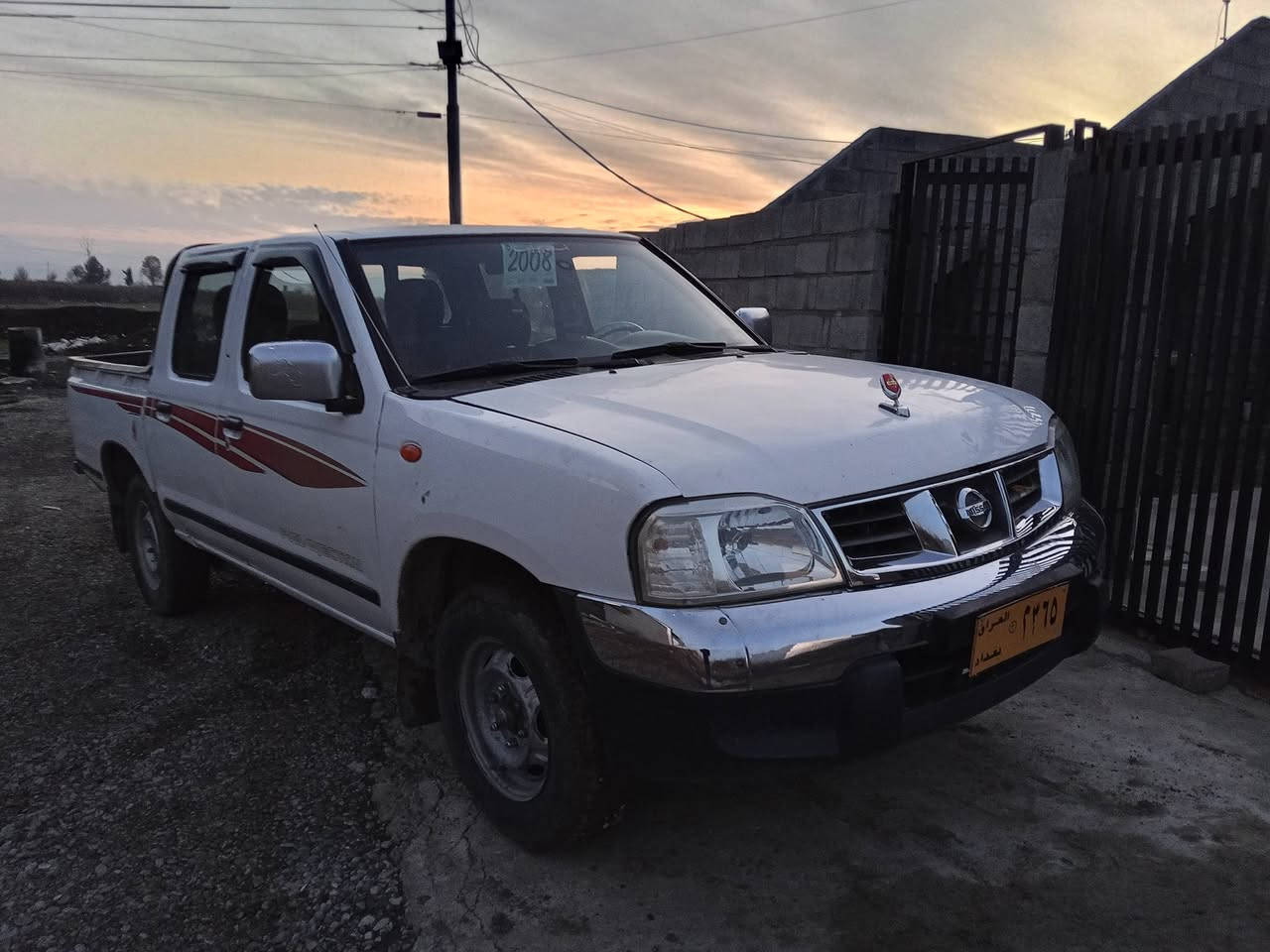 نیسان مۆدێل 2008  براوە ناوسورجام کارەبا ئاوێنە کارەبا سەیارەکە کامل جایز کراوە بێ م  سرەفە 
گێرو مەکینەو اکسل بەشەرت
بێ تەقەورەقە 
کۆدی ئاسایشی بۆکراوەـ
سعری 60گڵا تۆزێ مەجال
0751 1746870
