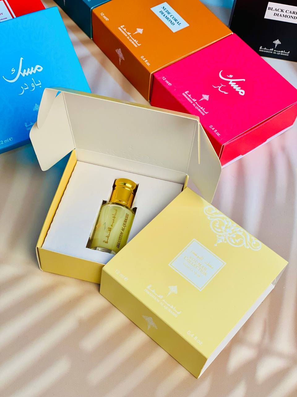 بدايتها مسك✨✨

مجموعة مسكات ابراهيم القرشي ‌‎
توفروا ب 8 عطور مختلفة 😍

🩷مسك السكر من ابراهيم القرشي
🧡. مسك الخوخ 
💜. مسك كاندي 
❤️مسك مسك الرمان   
🩵. مسك باودر 
💛. مسك الباودر بالفانيليا 
🖤. مسك الكرمون الخشبي 
💚.مسك روح الزمرد 

‌‎النوتة العطرية:
‌‎ • مقدمة العطر: برغموت 🍋، ياسمين 🌸، روز 🌹.
‌‎ • قلب العطر: القزحية 🌺، خشب الصندل 🪵، العنبر 🖤.
‌‎ • قاعدة العطر: المسك 🤍، الفانيلا 🍦، الكرمل 🍯.


**إذا كنت صاحب هذا الإعلان وتريد حذفه لأي سبب، رجاءا أرسل رسالة إلى الدعم الفني**