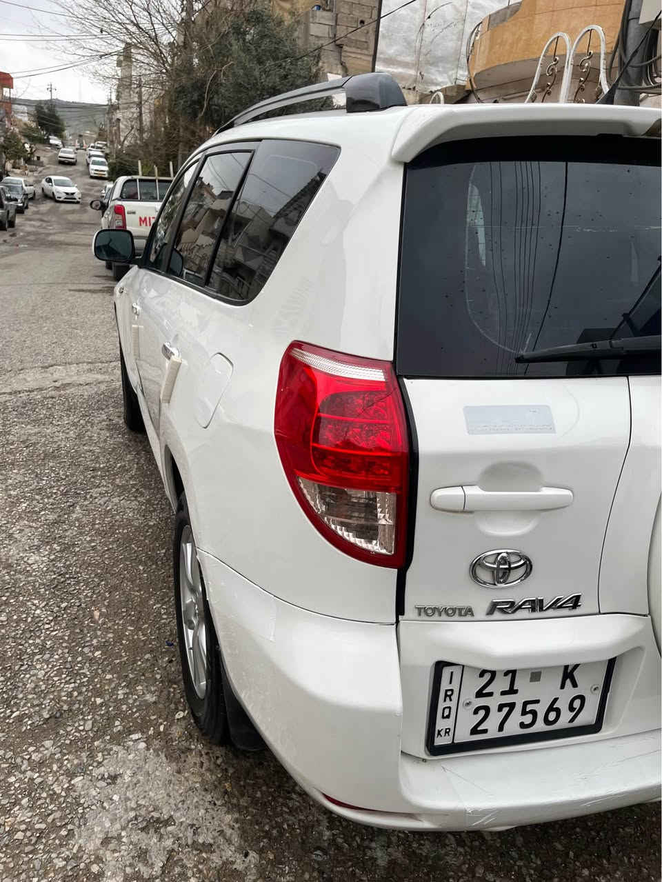 تۆیۆتا راف فۆر ٢٠٠٨ خەلیجی دەبڵ ئەکسل سەیارەکە ماشائەڵا هاتاوەکوو بڵی جوانو پاک ماوەتەوە گیرو مەکینە تەبرید تەقەو رەقە ی بەشەرت سەیارەکە وەک ٢٠٢٠ جوان و تازە ماواوەتەوە ناوی لۆک لۆک لۆکە سنوقیکی گەورەی هەیە دووسی قوپاوی چالی وردی لی دەر چی هەمووو گیانی بگەری شوو ختیکی نیە سەیارەکە خلیجیە دەبڵ ئەکسلە رەقەم سلیمانیە تەحولیلو خرامە بەشەرت سەیارەکە هی ماڵە گیروو مەکینە بەشەرت چوار بستنە سەیارەکە گریرومەکینە بیلاد کامریە ٢.٥ سەیارەکە حیزام بۆ یاخ کراوە تەنیا بۆ جوانی بۆ یاخیک بەس بە قسە هەست ئەکەی بۆیاخە ٢٥٠ مسروفی نیە ماڵی دۆستە پارەی کرۆلایەکی ٢٠١٠ وەرگەراوە 
پسیاری کە بزانە چۆن سەیارەیەکە ئینجا نامە بنیرە 
هەتاوەکو بڵی سەیارەکی بەهەڵمەتو بەقوەتە
نرخی ١٠٧ وەرقەو کەکمیک مەجال 
گۆرینەوە ش دەکەم لەسەر دڵ گرتن
بۆ زانیاری زیاتر نامە بنیرە السليمانية, العراق


**إذا كنت صاحب هذا الإعلان وتريد حذفه لأي سبب، رجاءا أرسل رسالة إلى الدعم الفني**