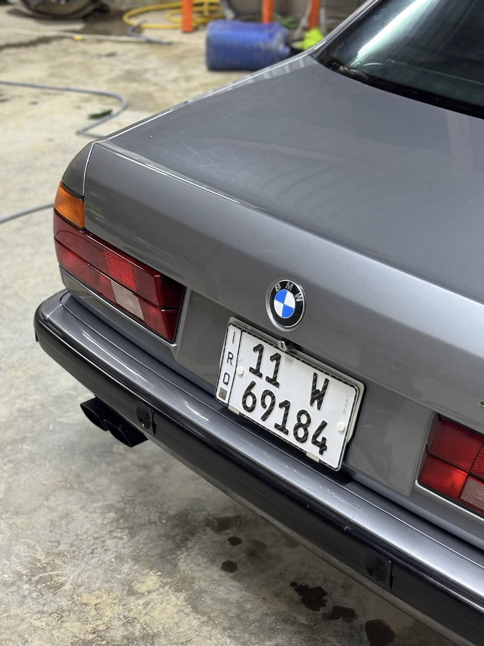 السلام عليكم
E32,750i,V12,5000,1994
السياره فول مواصفات للاخير
-دبل جام
-جنطه شفط
-حساس امامي خلفي دعاميه
-دبل جكمجه
-دبل ايرباك
-داخل اسود كارتير جلد بلكامل صاج ملكي 
-تنته اسود شاموا كامله سقف اسود
-ويل كب50شعاع 
-جعمقه كهرباء
-لايتات زنون
-تخم تاير كوري
-داير طافي اصلي لمتدد حتى دعاميات
(مكان السياره الديوانيه وباسمي وجديده جدا وجاهزه وسعرها 115ورقه) وهذا رقمي للاتصال ***********
