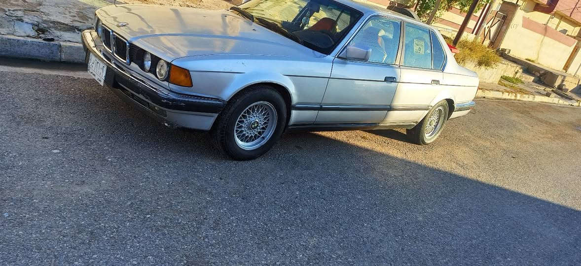 735للبيع فول
موديل ٩١
رقم جديد وسنوية جديدة
مصبوغة حزام الجمالية
منضومه زينول
فتحة سقف
تبريد وتدفئة قطعتين
جامات كهربائية عدد ٤ 
كشنات جلد كهربائي
تخم تاير جديد 
دبل جكمجه
سعر ٤٣ وبيها مجال قليل
عنواني الموصل
للاستفسار ***********  مكلف بالنشر
