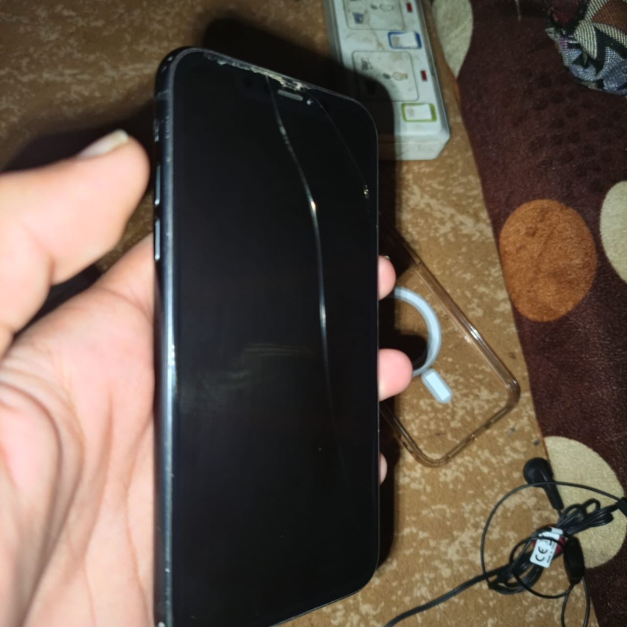 السلام عليكم اكس ار كلشي بي شغال وكلة بلادي شرط ما مفتوح ذاكرة 128 بطارية 75 العيوب كدامك الضهر والشاشة فقط (مرواس بـ ايباد أو موبايل شعندك نزل)


**إذا كنت صاحب هذا الإعلان وتريد حذفه لأي سبب، رجاءا أرسل رسالة إلى الدعم الفني**