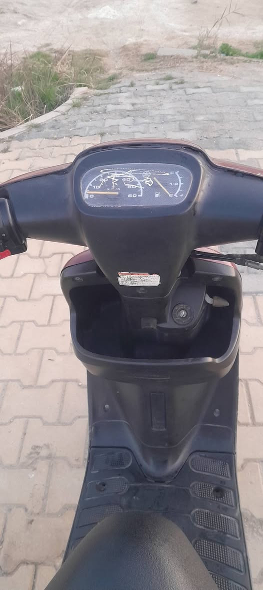 السلام عليكم دراجه بطه للبيع جديده كولش للبيع إتصال ***********
